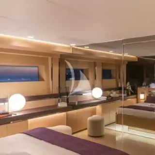 Double cabin