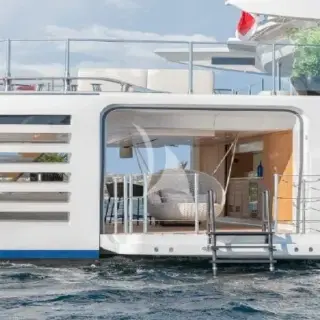 Comfortable access to the water