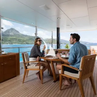 Upper deck