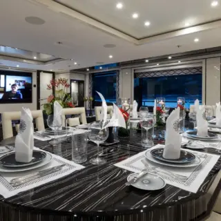 Main salon dining