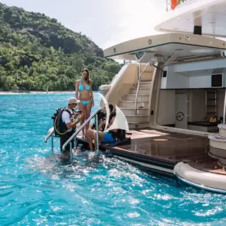 Beach club diving scenario