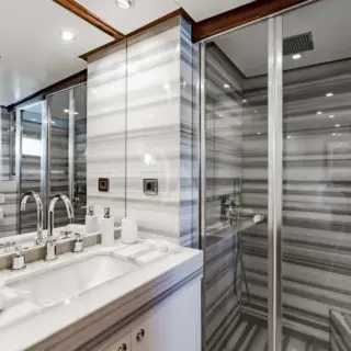 ALHAMBRA - Master Suite en-suite