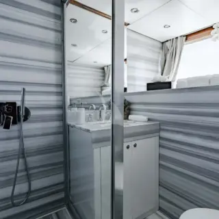ALHAMBRA - Main deck convertible cabin en-suite