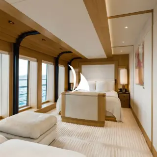 VIP Bridge Deck Aft STB