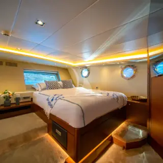 Master Aft with two doubles