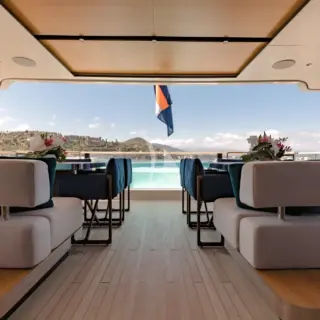 Main deck aft