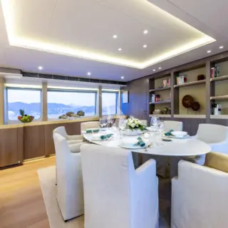 FORMAL DINING