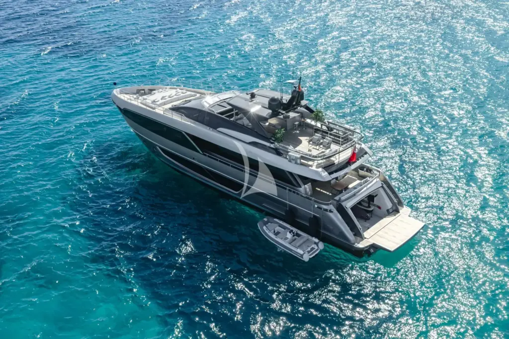 HP6 - At anchor (2026)