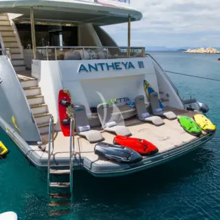 Tender and swim platform set up