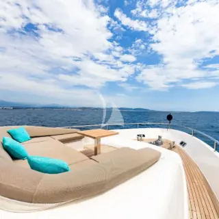 Front deck