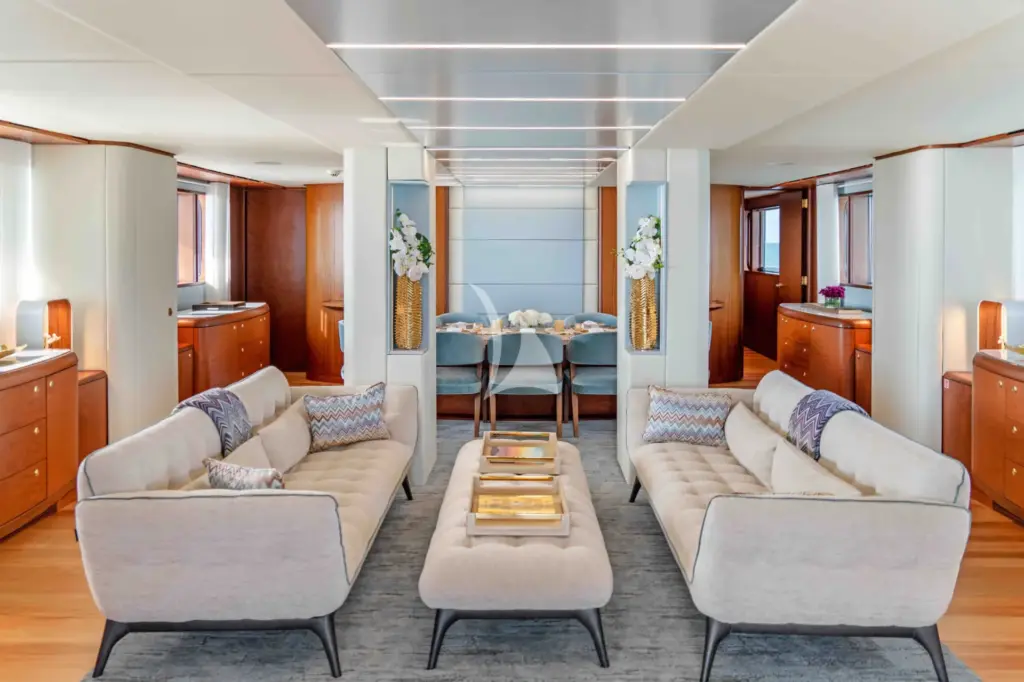 LOHANKA - Main Salon