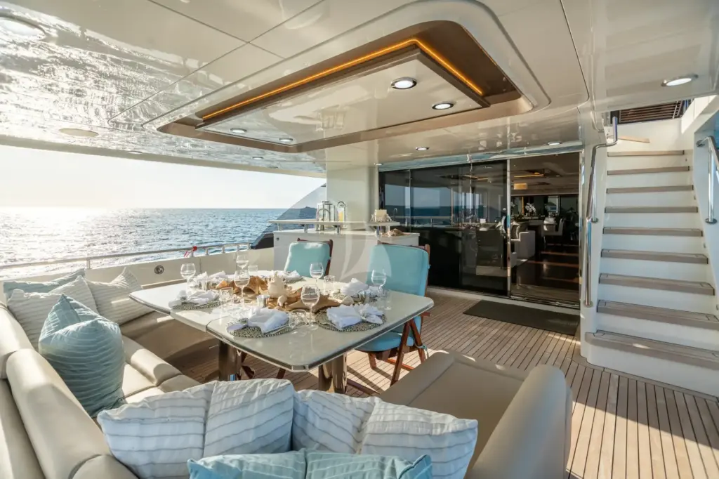 I C - Main Deck Al Fresco Dining