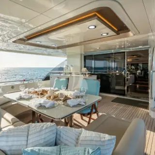 Main Deck Al Fresco Dining
