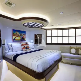 VIP Queen Cabin below forward