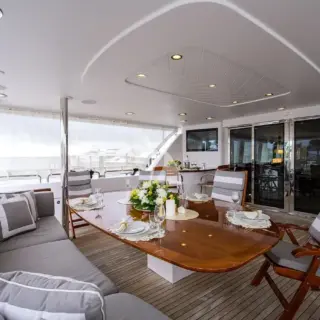Main deck aft