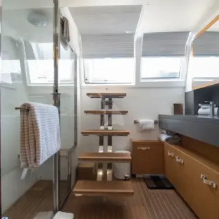 Open bathroom - Master cabin