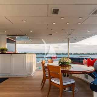 Main deck aft