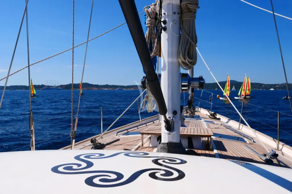 ELVIS MAGIC - Image 4