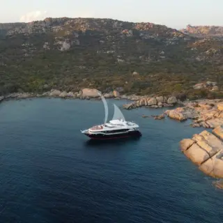 Eden - Image 8