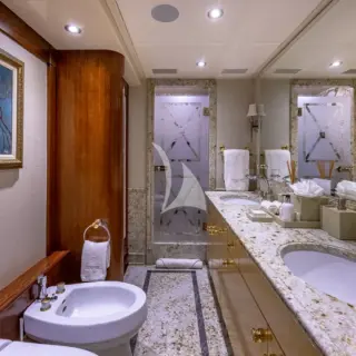 VIP STATEROOM ENSUITE