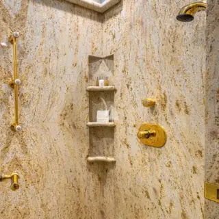 MASTER STATEROOM SHOWER