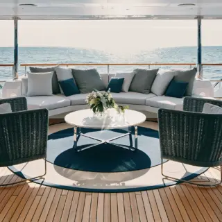 Main deck aft