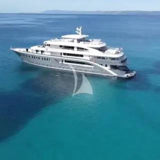 LADY ELEGANZA - Image 1