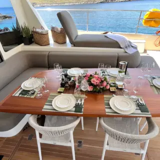 JUST MARIE 2 - Aft deck dining area