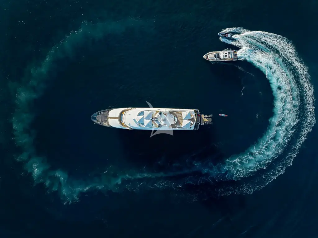 LADY TRUDY - Image 2