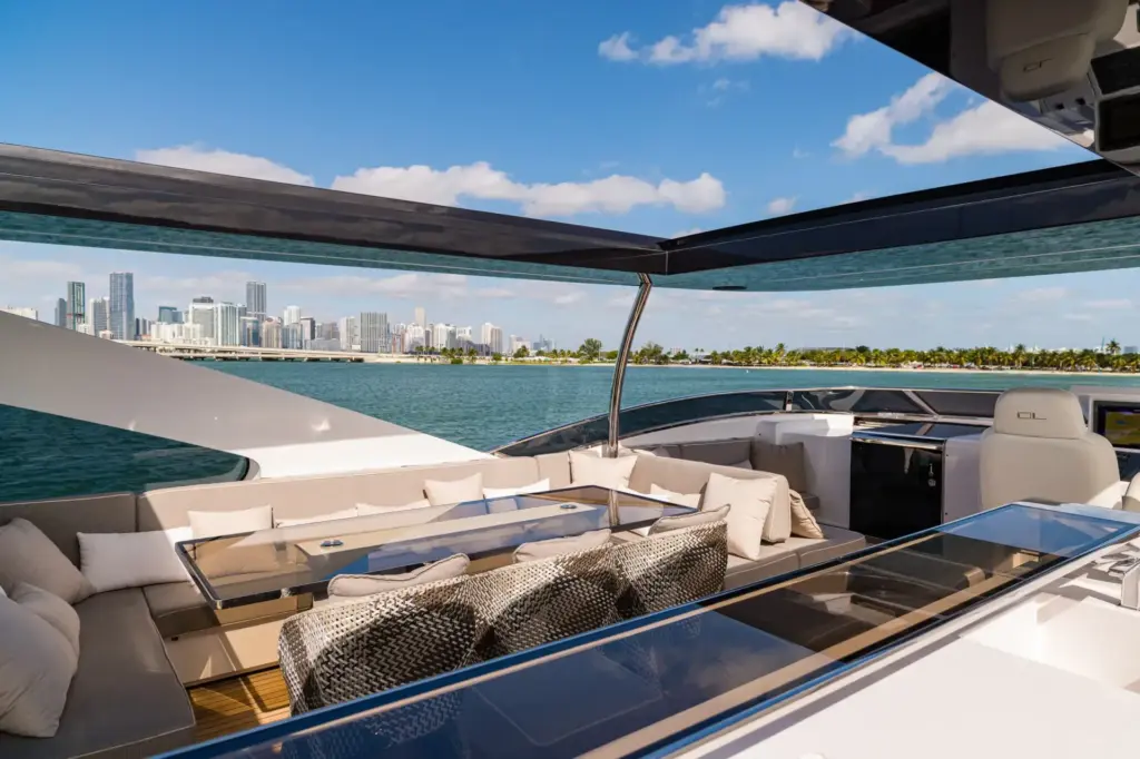 The Peddler - Top Deck - Dinning Area