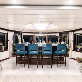 Skylounge bar