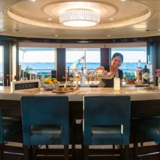 Skylounge bar