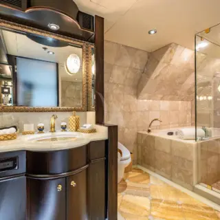 MASTER ENSUITE