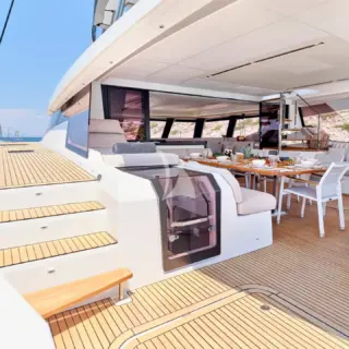 ALEXANDRA II - Side Deck