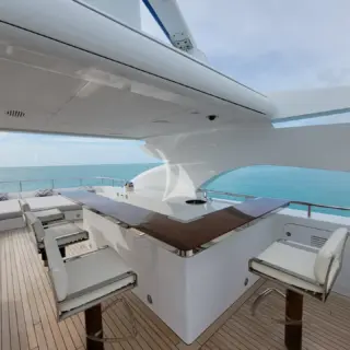 Sun deck full bar