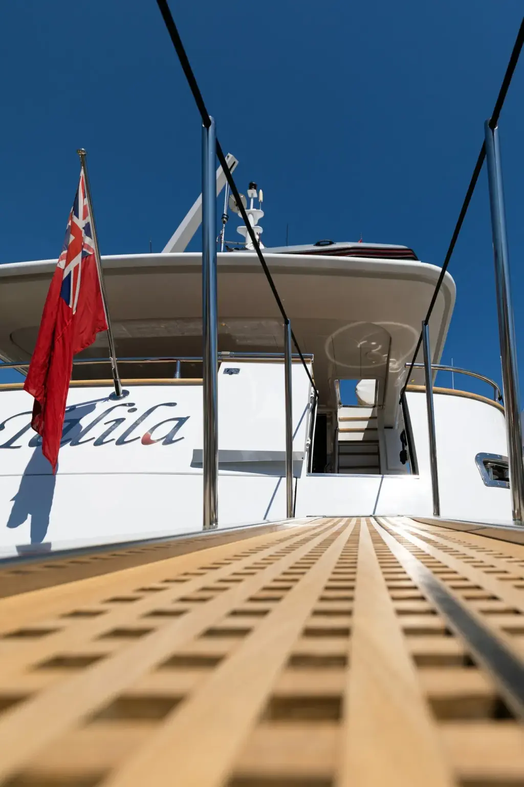 Talila - Easily access the yacht