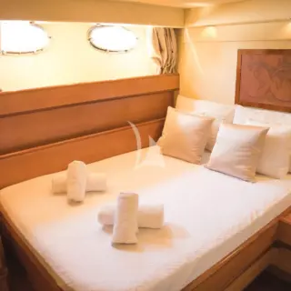 Double cabin