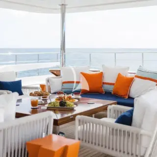 Sun deck lounge