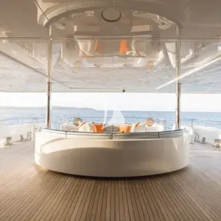 Main aft deck