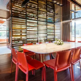 Main saloon fine dining