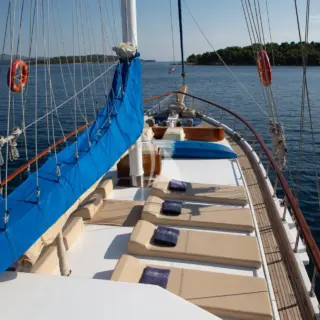 Malena - Image 15