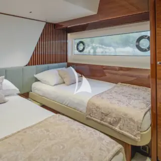 Twin cabin