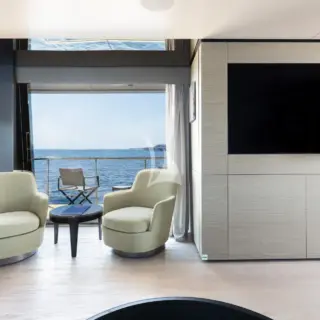 Main salon