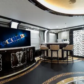 Bar on upper deck