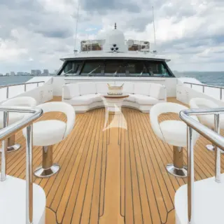 Foredeck / Bow