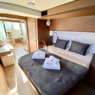 Master cabin with direct access to aft deck