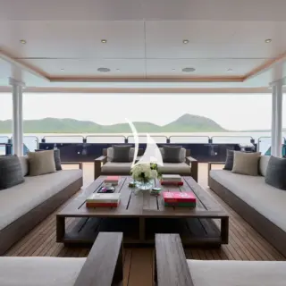 Main deck aft