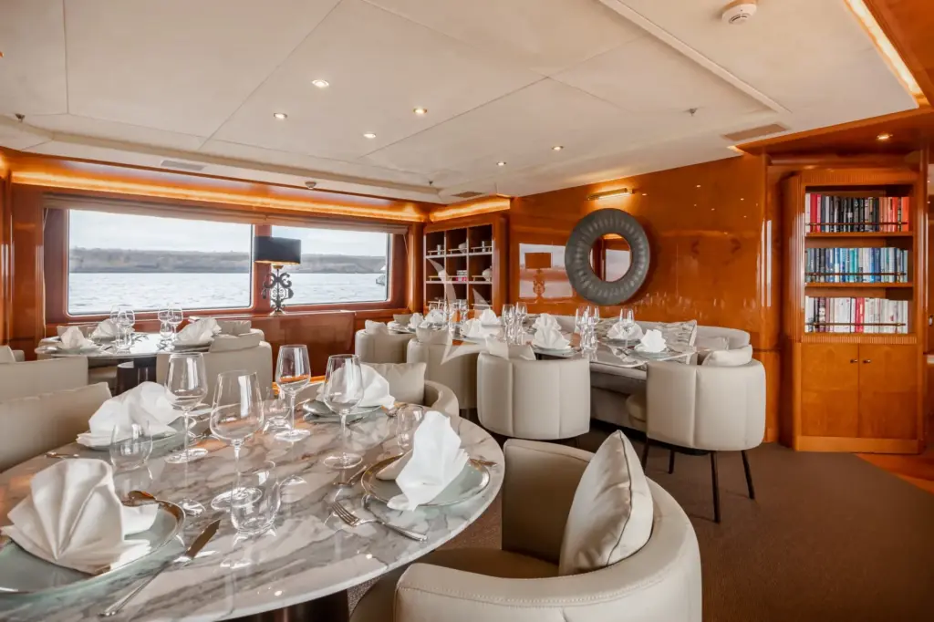 AQUA MARE - Main Deck Dining 