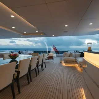 Bridge deck aft