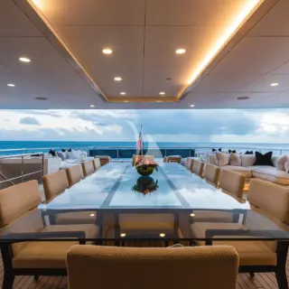 Bridge deck aft dining